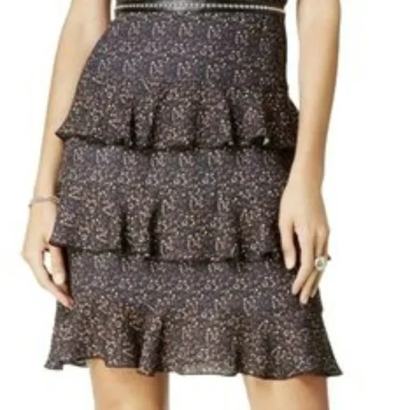 Glam by Glamorous Women's Lace-Yoke Tiered Dress.  SZ S - Picture 4 of 5